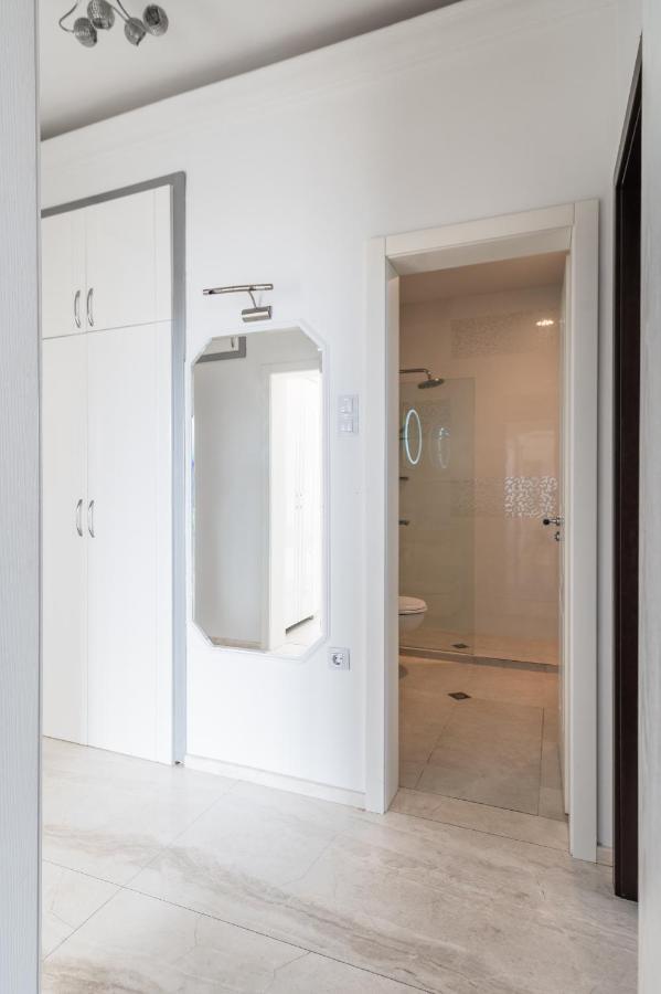 Vitosha Str 2Bd White & Blue Apt By Flat Mаnager 索菲亞 外观 照片